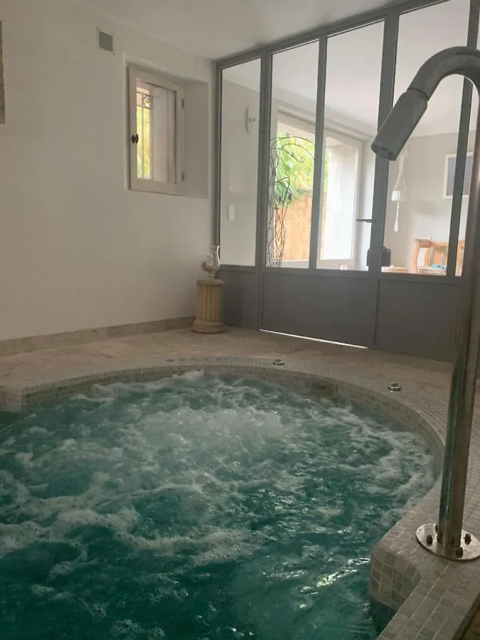 Le Jardin D'Elma Bed and Breakfast Vence Bed & Breakfast